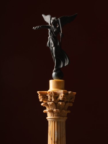 Curiosities  - Small-scale reproduction of the Colonna foca in bronze and giallo antico