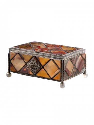 South German silver-mounted agate casket