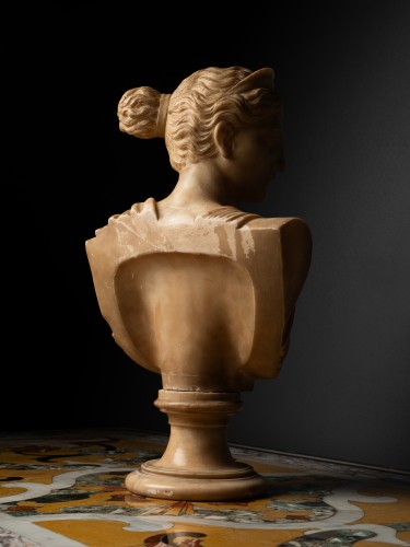 Bust of Diana of Versailles - Sculpture Style 