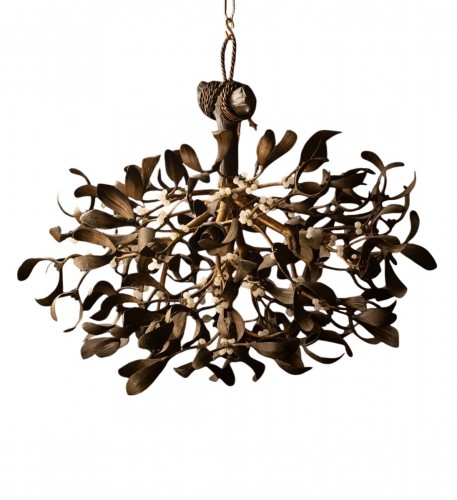 Lustre « boule de gui » en bronze et opaline