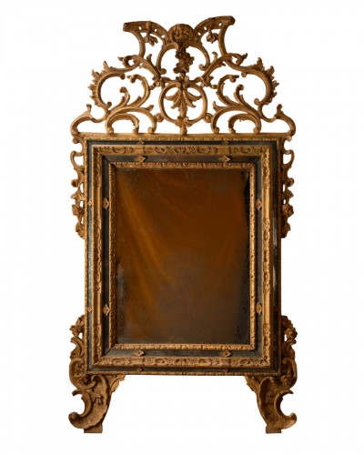 Miroir piémontais à parcloses et fronton ajouré