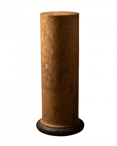 Colonne en scagliole à l'imitation de la breccia giallia