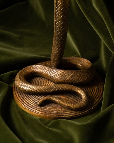 Luminaires Lampe - Grande lampe « Cobra », d’un modèle d’Edgar Brandt