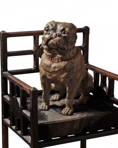 Bouledogue en terre cuite polychrome