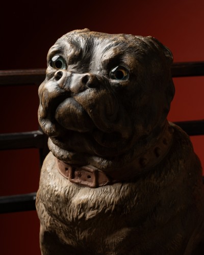 Bouledogue en terre cuite polychrome - Céramiques, Porcelaines Style 