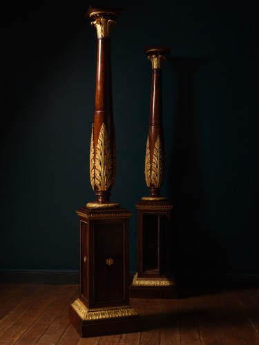 Paire de porte-torchères en acajou et bois doré - Galerie Lamy Chabolle