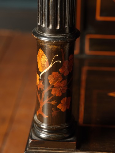 Cabinet à décor de marqueterie par Charles Hunsinger - Galerie Lamy Chabolle