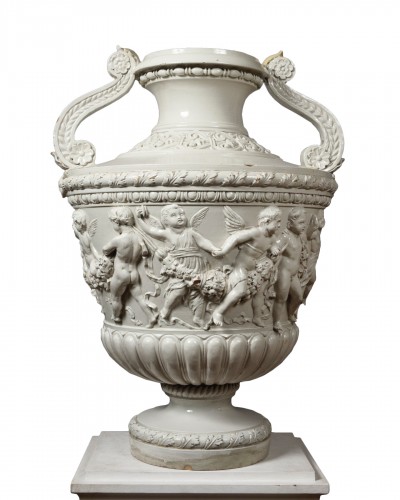 Large White Faience Vase - Giuseppe Cantagalli