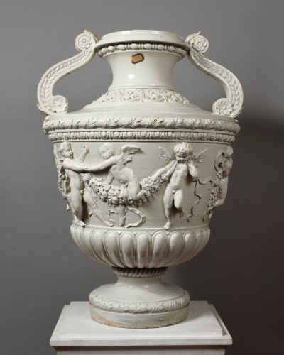 Large White Faience Vase - Giuseppe Cantagalli - Decorative Objects Style 