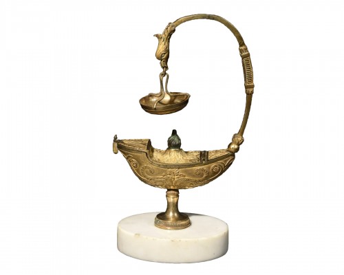Lampe à huile en bronze doré d'époque Louis XVI