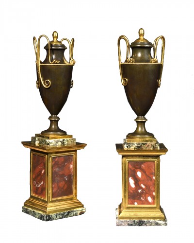 Pair of bronze covered vases - Empire period