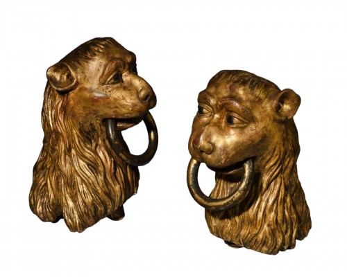 Pair of gilded wood lion heads - 18th century