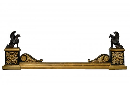 Neoclassical fireplace bar - Restoration period