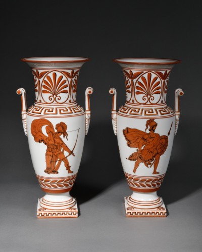 Porcelain & Faience  - House Julienne - Pair of neo-etruscan vases