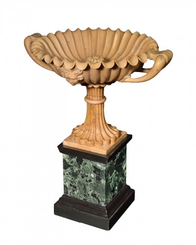 Coupe tazza en giallo antico – école de Boschetti