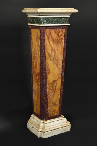  Porphyry pedestal - 18th century - Decorative Objects Style 