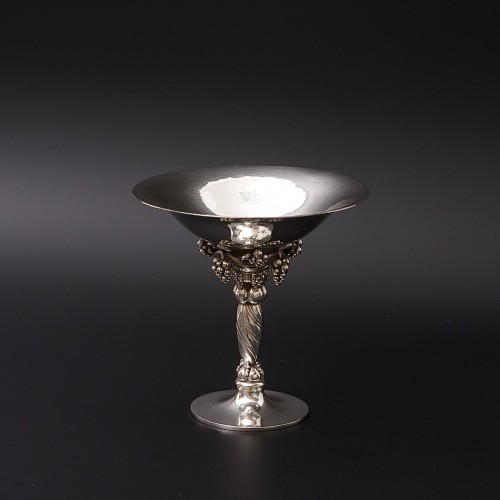 Coupe aux grappes de raisin de Georg Jensen (1866-1935) - Galerie Latham