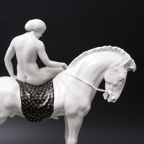 Lady Godiva, groupe en porcelaine d'après un modèle d'Anton Grath (1881-1956) - Galerie Latham
