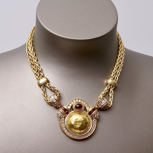 Bijouterie, Joaillerie Pendentif, Collier - Maison Chaumet - Collier de la collection "Pierres d'or" design René Morin, vers 1985