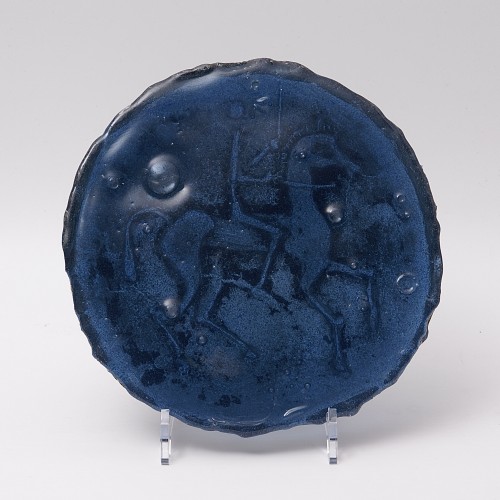 Blue-tinted pressed Glass Medallion by Henri Navarre, circa 1950 - Glass & Crystal Style 50