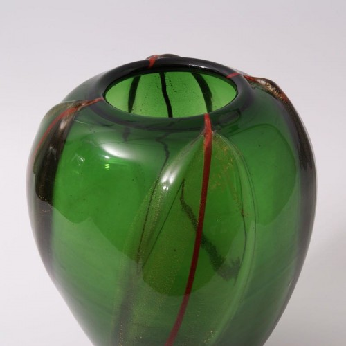 20th century - Vittorio Dona - Glass Vase by S.A.I.A.R. Ferro Toso in Murano