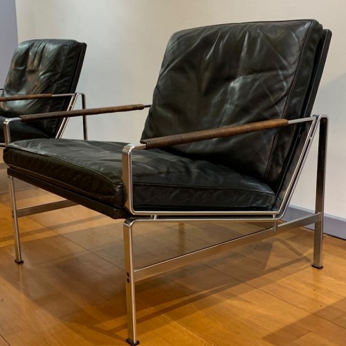 Années 50-60 - Paire de fauteuils vintage en cuir et métal de Fabricius et Kastholm 1968