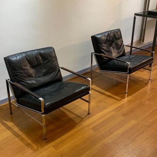 Antiquités - Vintage Leather and Metal Lounge Chairs by Kastholm and Fabricius 1968