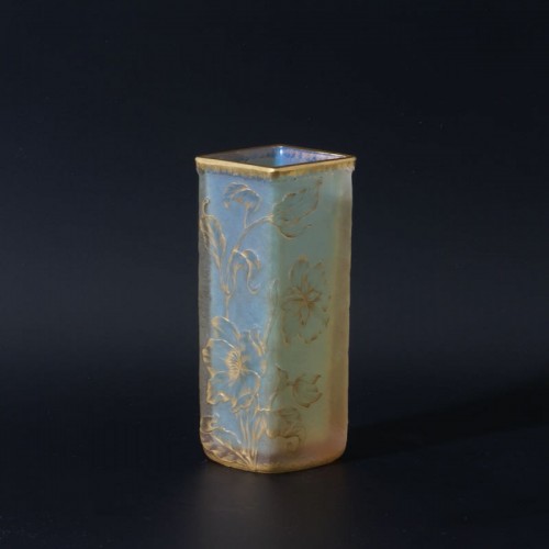 &quot;Hellebores&quot; Art-Nouveau Glass Vase by Daum Nancy - Art nouveau