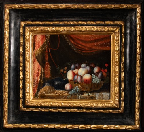 Nature morte aux fruits et aux drapés par Francesco Noletti dit Le Maltais, 17e siècle
