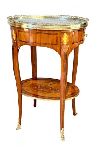 Table de salon estampillée Lacroix 