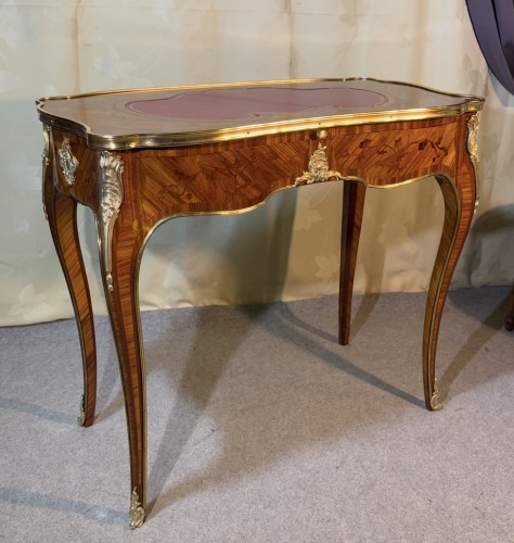 XIXe siècle - Table à écrire époque XIXe