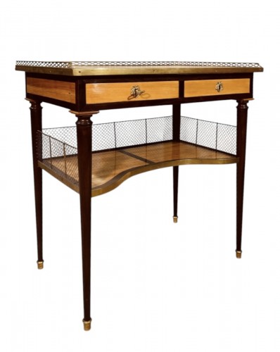 Table à écrire Louis XVI estampillée Jean-Francois LELEU