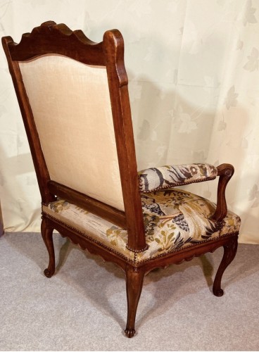 Antiquités - Fauteuil Louis XIV du en bois naturel sculpté