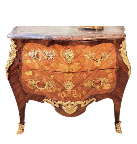Commode Louis XV estampillée WATTELIN