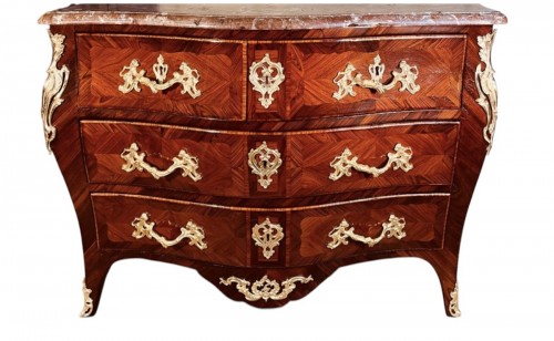 Commode Louis XV estampillée L. BOUDIN