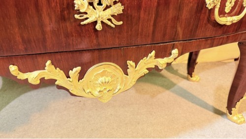 Commode Régence dite à la Cressent, France 18e siècle - Régence