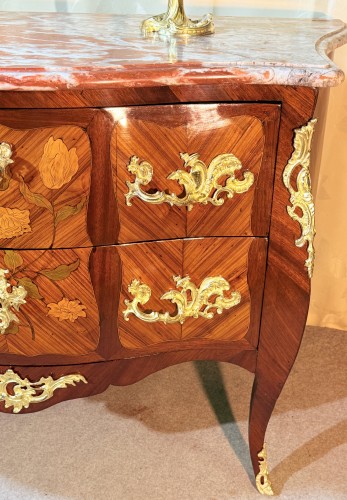 Antiquités - Louis XV commode