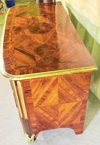 Commode Louis XIV, première moitié du XVIIIe siècle - Mobilier Style Louis XV