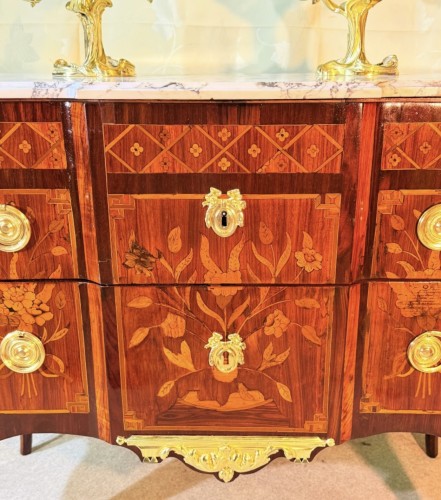 Commode Transition du XVIIIe siècle - Mobilier Style Transition