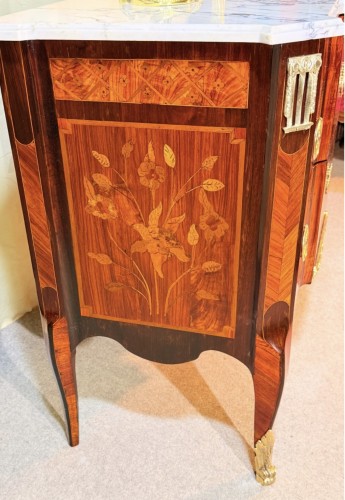 Transition - Commode Transition du XVIIIe siècle