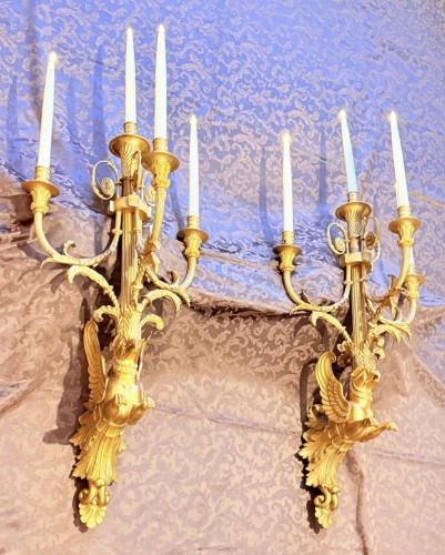 Paire d’appliques aux griffons - 