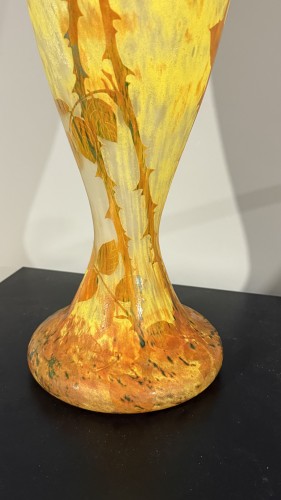 Verrerie, Cristallerie  - Daum Nancy, important vase en verre multicouche