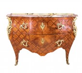 Commode Louis XV galbée