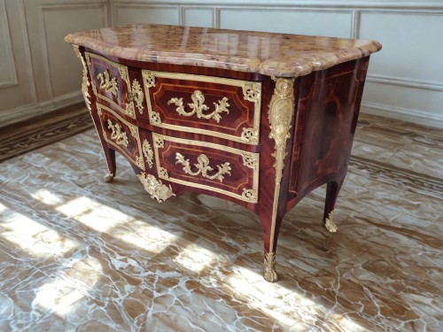 Régence - Commode Régence dite "à la Cressent" vers 1720