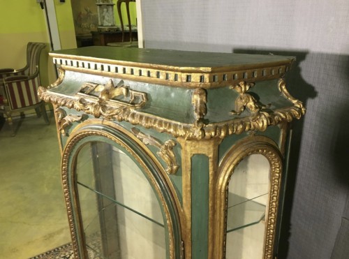 Vitrine Italienne du XVIIIe siècle - Mobilier Style Louis XV
