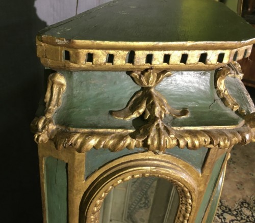 Vitrine Italienne du XVIIIe siècle - Galerie Leroy