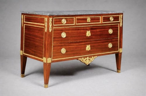 Commode Louis XVI Estampillée RVLC - Galerie Leroy
