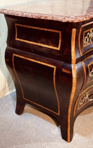 XVIIIe siècle - Commode Tombeau Louis XV 
