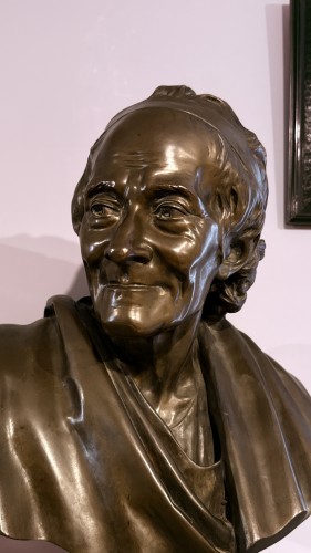 Buste de Voltaire , fonte de Barbedienne - Restauration - Charles X