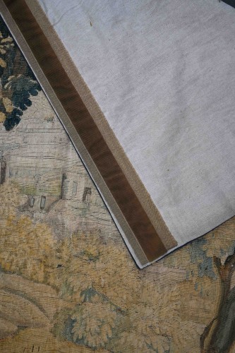 Antiquités - Pastoral Gallant Scene – Aubusson Tapestry, 18th Century